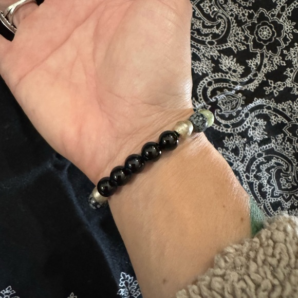 JUNGLE HIPPIE BRACELET - olive jade, snowflake obsidian, black onyx - Picture 5 of 9